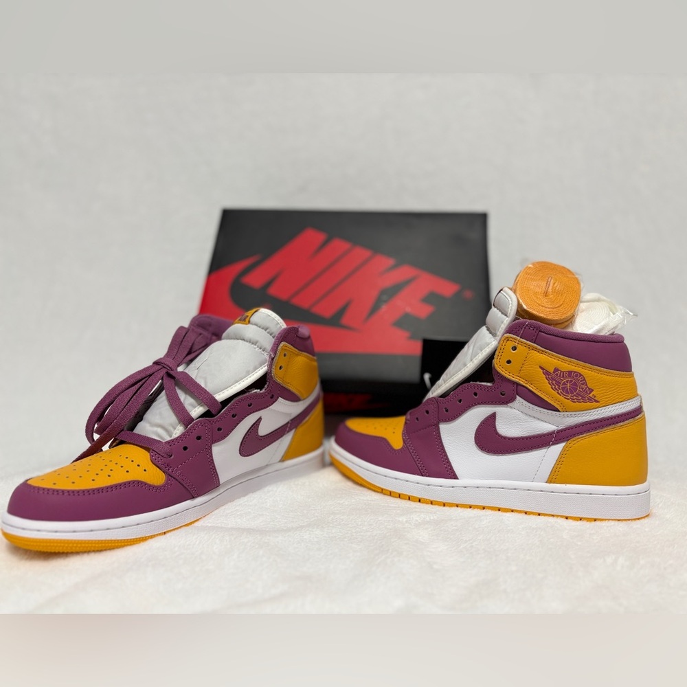 Nike Air Jordan 1 Retro High OG “Brotherhood”